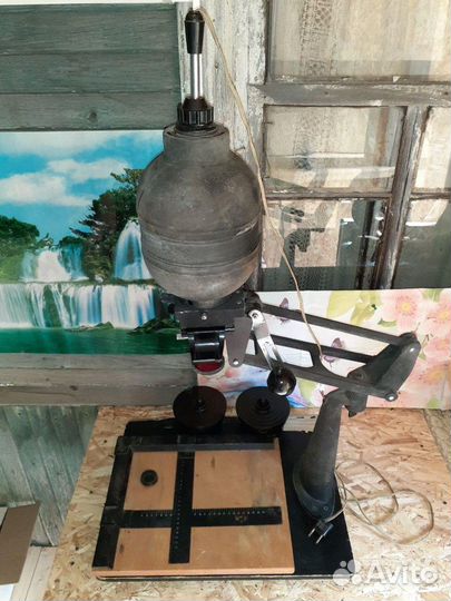 Продаю Фотоувеличитель Ленинград СССР