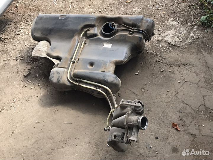 Топливный бак на volkswagen polo