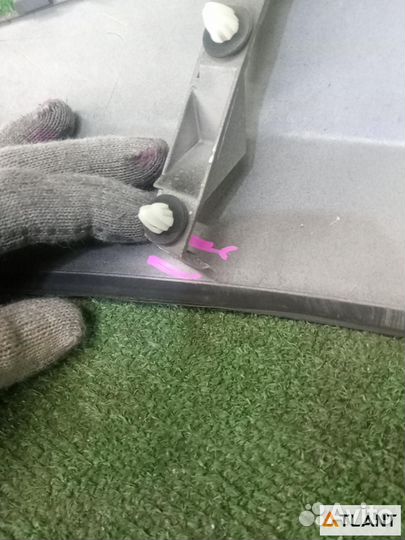 Обшивка двери багажника mazda atenza