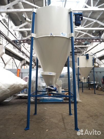 Смеситель для комбикорма