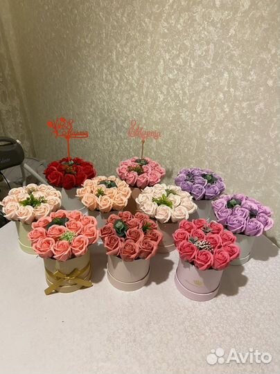 Мыльные розы в шляпной коробке