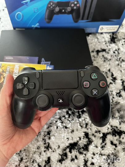 Sony PS4 Pro 1tb + Mortal Kombat 11 в подарок