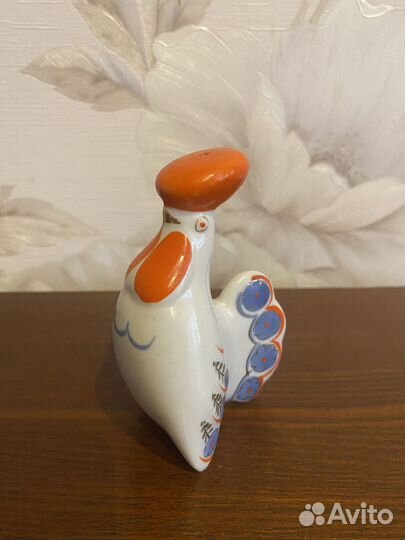 Петушок, фигурка