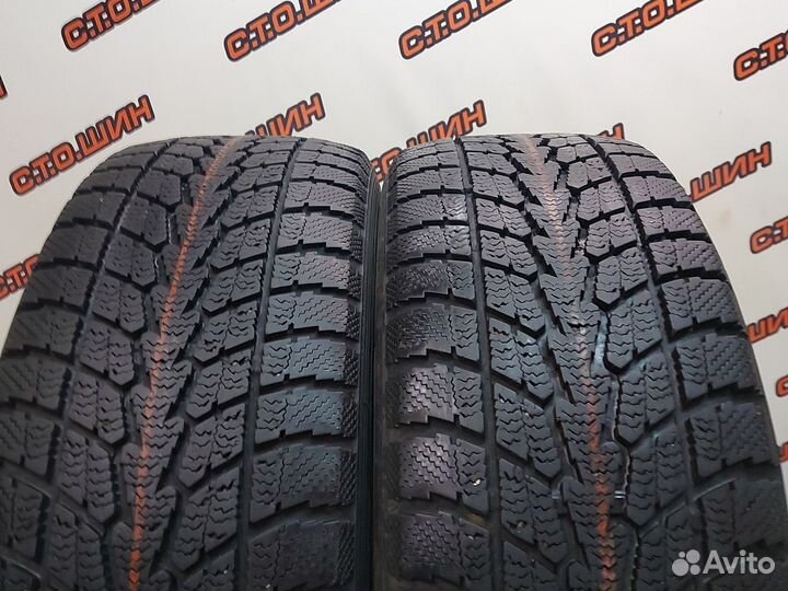 Toyo Winter Tranpath S1 215/60 R17 96Q