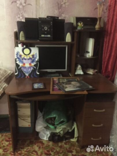 Компьютерный стол