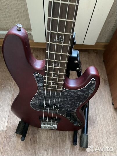 Бас гитара fender jazz bass