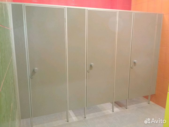 Сантехнические кабины. Туалетные перегородки