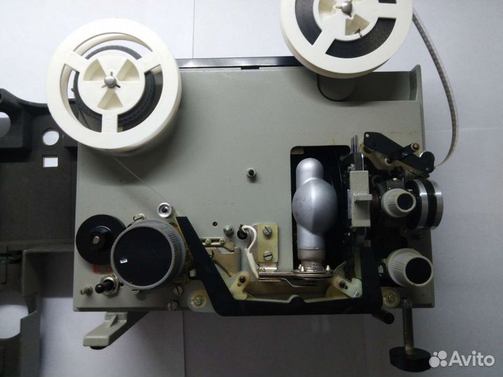 Кинопроектор Волна