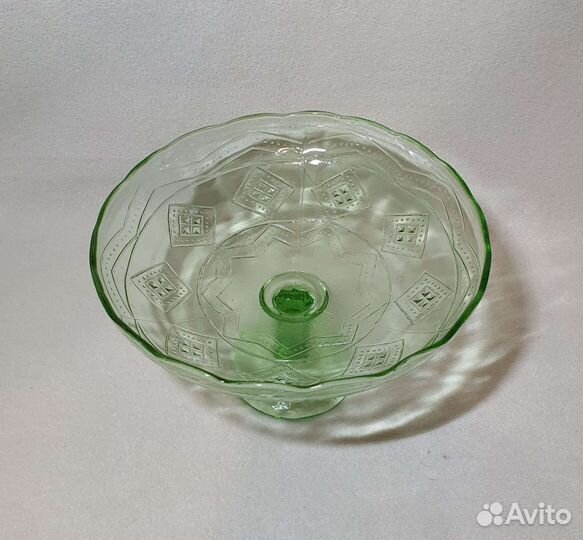 Фруктовница. Зелёное стекло