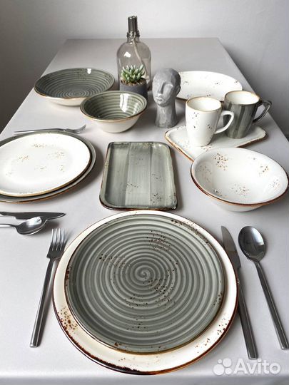 Набор столовой посуды