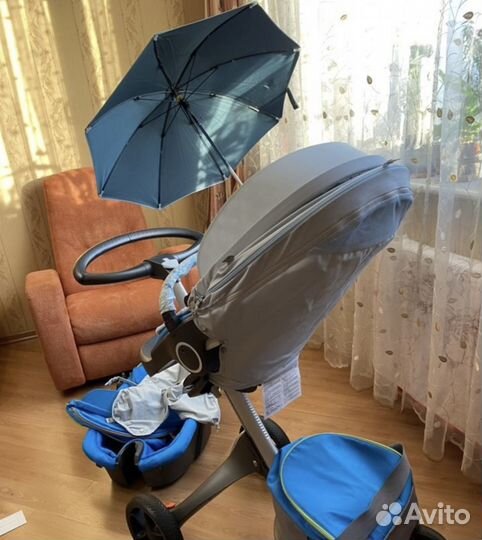 Зонтик чёрный для коляски Stokke