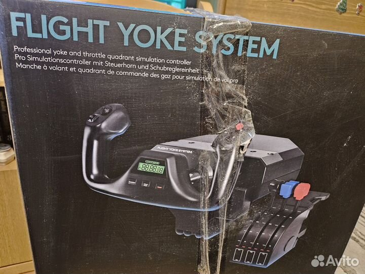 Игровой штурвал Logitech flight yoke system