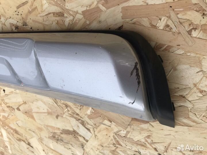 Накладка переднего бампера Subaru Forester 5 SK