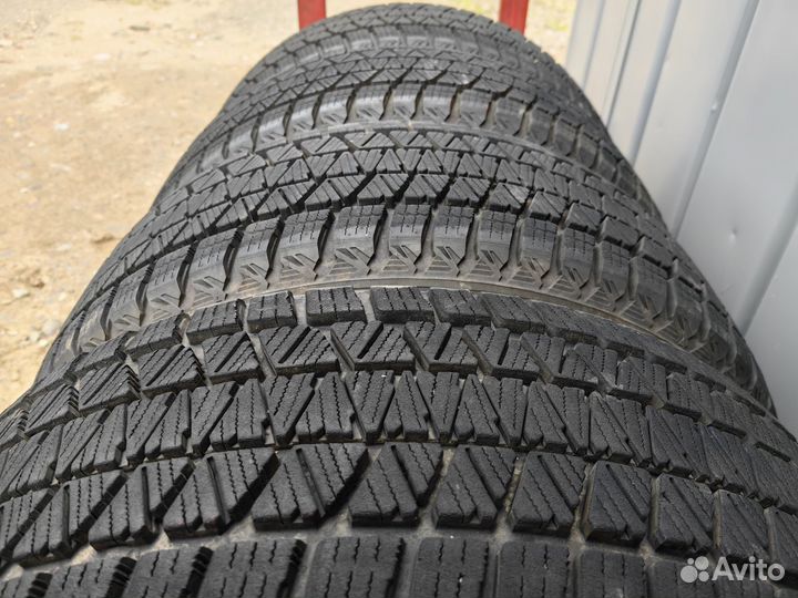 Bridgestone Blizzak DM-V3 225/55 R18