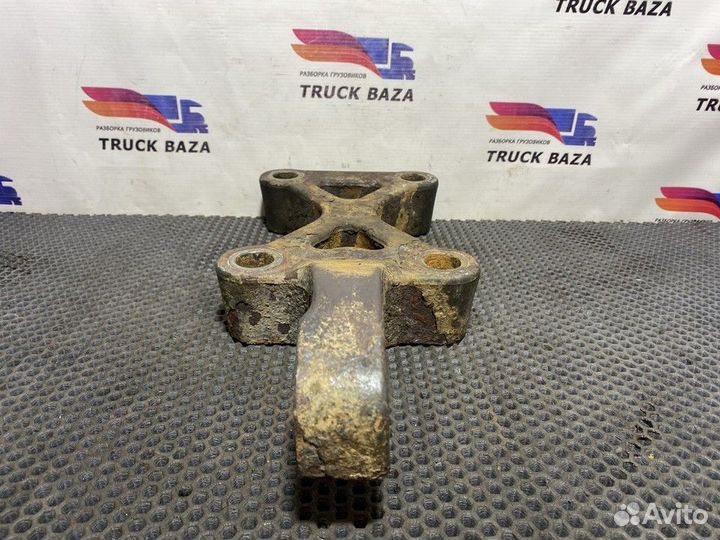 1769882 Кронштейн амортизатора заднего правый