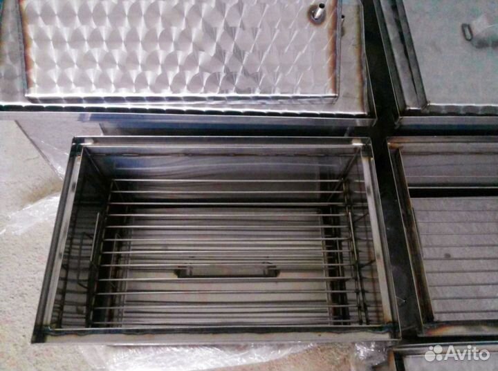 Коптильня из нержавейки 1,5 и 2мм с домиком и гидр