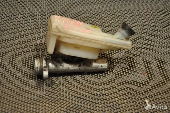 Главный тормозной цилиндр nissan note E11
