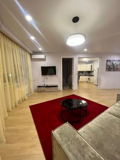 3-к. квартира, 100 м², 2/23 эт.