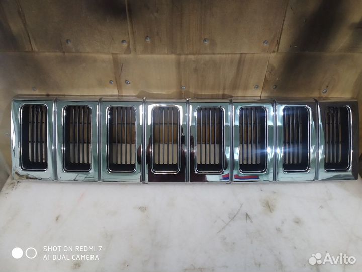 Решетка радиатора Jeep Grand Cherokee zj