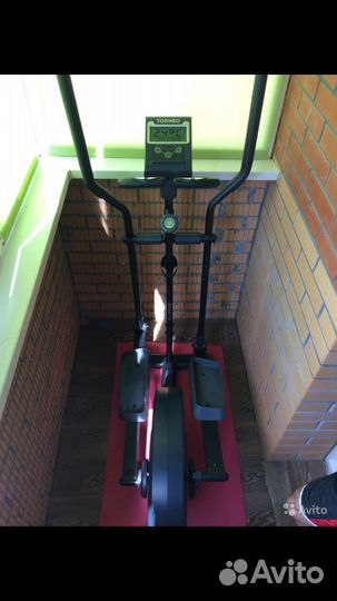 Эллиптический тренажёр