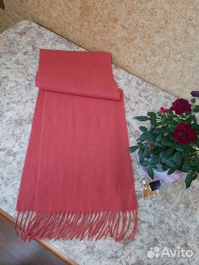 Yves Saint Laurent шарф из шерсти