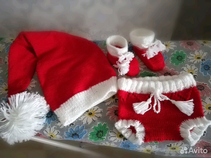 Новогодний вязаный костюмчик