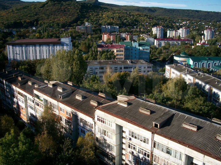 2-к. квартира, 48 м², 10/12 эт.