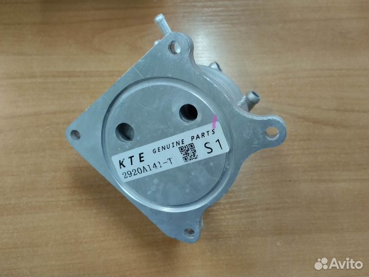 Теплообменник Mitsubishi Outlander 2.4 CW5W JF011E 4B12