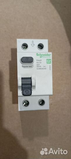 Узо Schneider electric EZ9R34240, 2п 40А 30мА