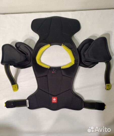 Нагрудник хоккейный