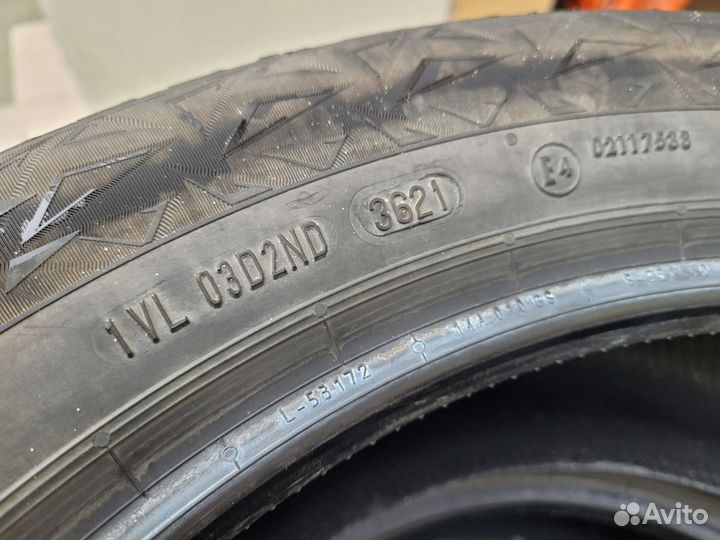 Continental IceContact 3 215/55 R17
