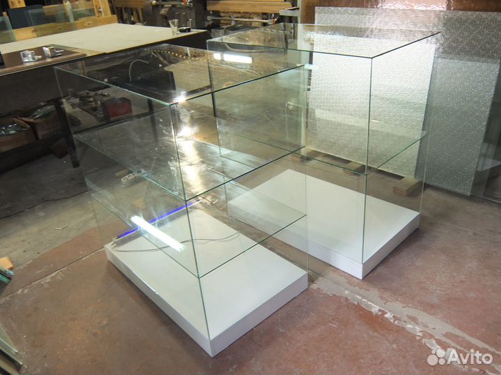 Стеклянная витрина, торговое оборудование