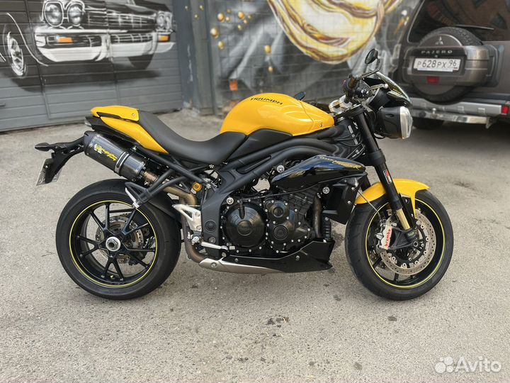 Triumph speed triple 1050r 2016 г.в