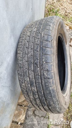 Yokohama LT Radial 215 215/65 R16