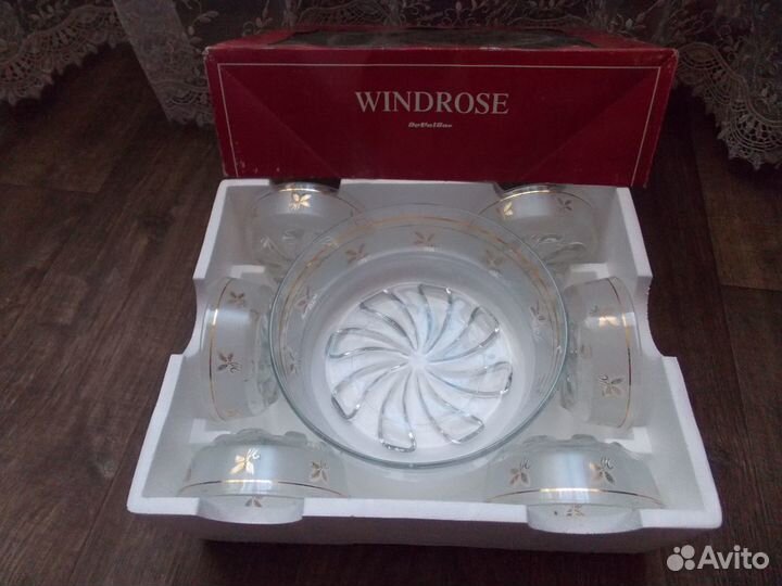 Набор салатников (пластик и стекло )