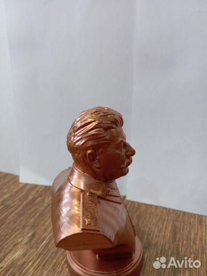 Бюст Сталина