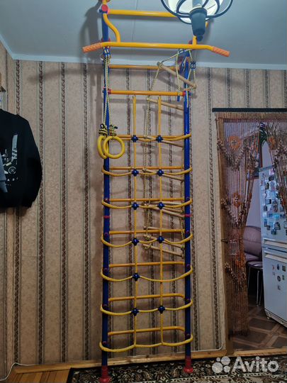 Шведская стенка с турником бу