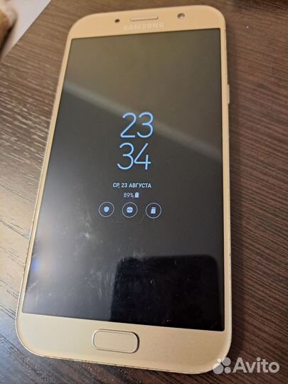 Телефон Samsung