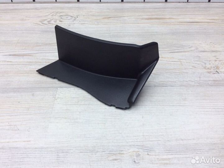 Накладка заднего фонаря правая Kia Ceed хетчбек