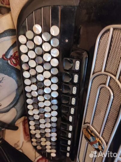 Баян Weltmeister Supita,самая топовая модель