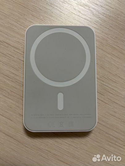 Внешний аккумулятор apple