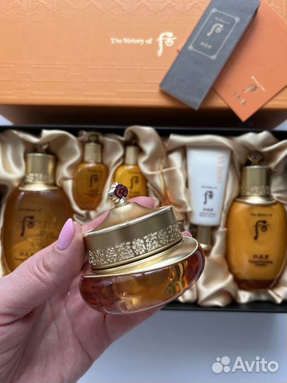 The History of Whoo Gongjinhyang Essential