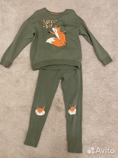 Большой пакет одежды на девочку 128-140 размера