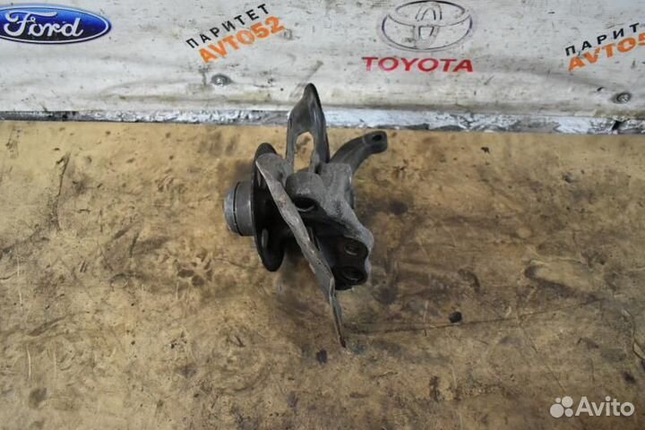 Кулак поворотный передний левый Mercedes-Benz