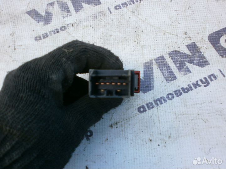 Кнопка аварийной сигнализации Киа Спектра