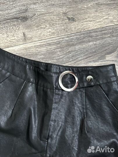 Кожаные шорты размер 42-44