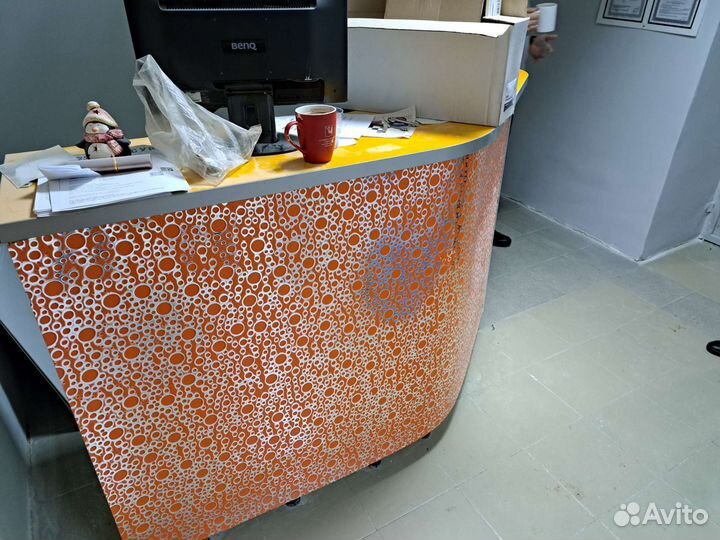 Стойка ресепшн бу