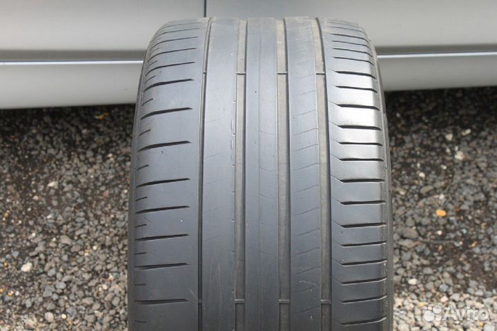 Pirelli P Zero PZ4 315/30 R21