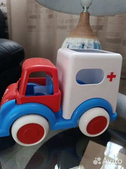 Игрушка большая машинка