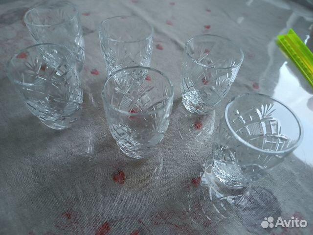 Хрустальные рюмки